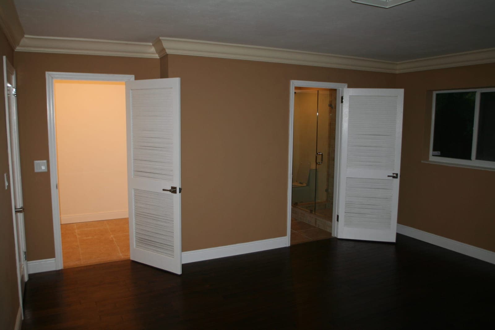 708 NE 21st Drive - Exterior