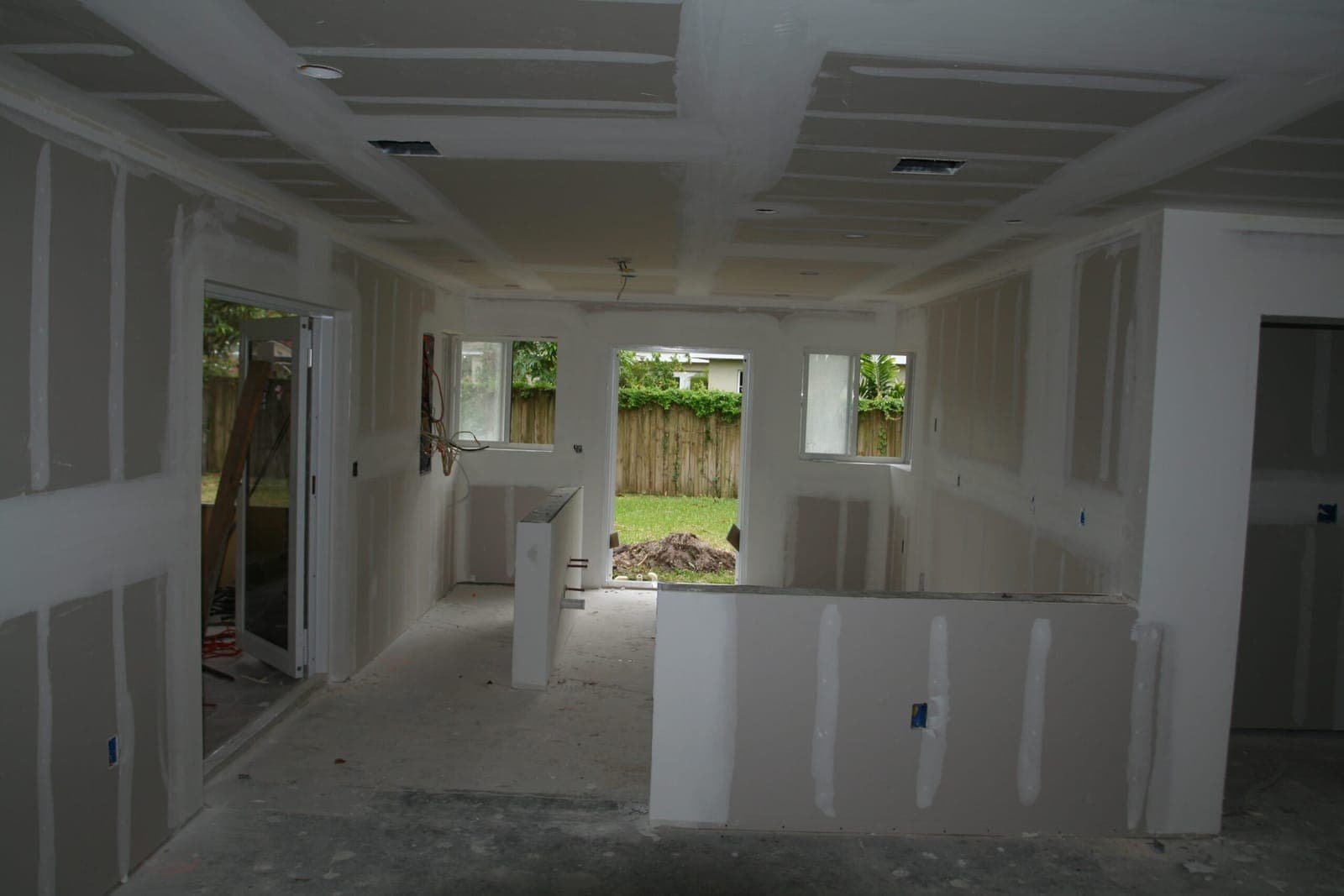 708 NE 21st Drive - Interior