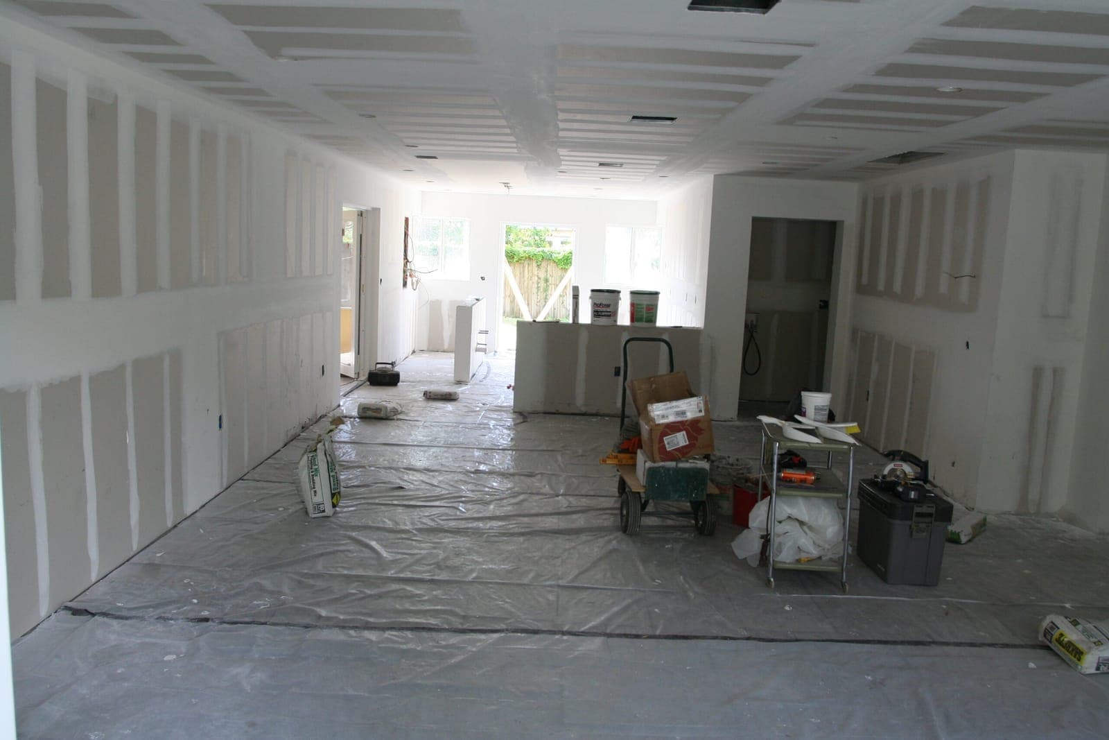 708 NE 21st Drive - Interior