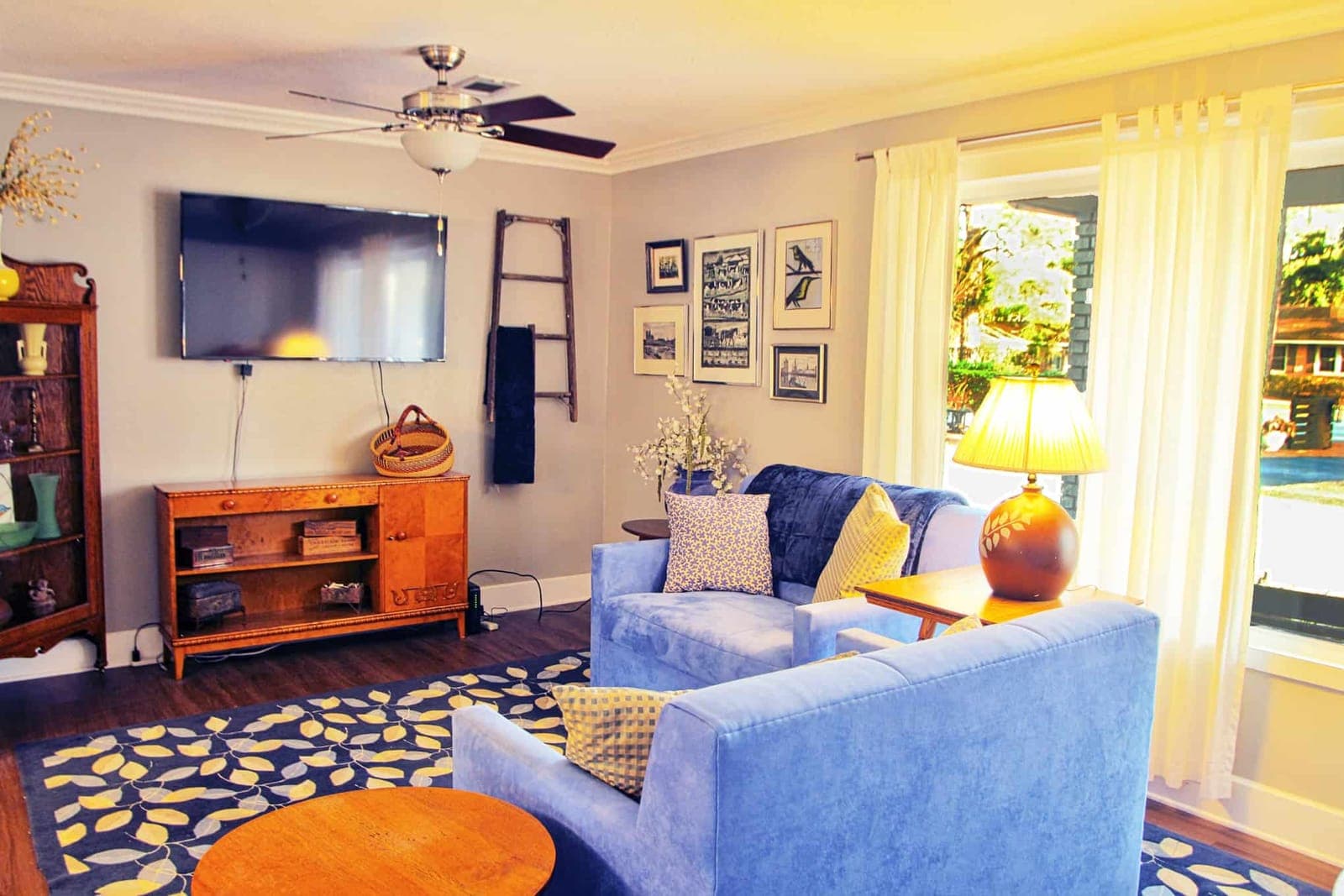 804 Battery Creek Road - Living room