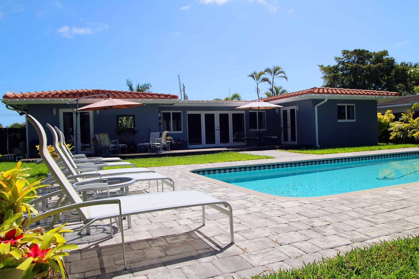 921 NE 27th Avenue - Pool
